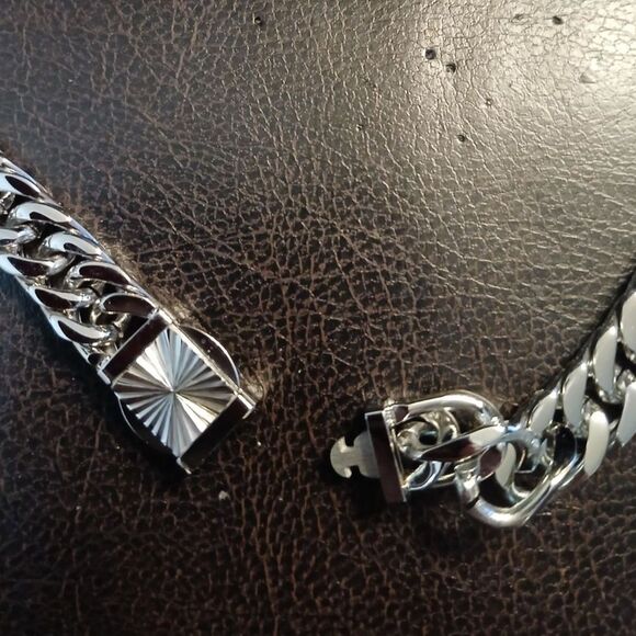 925 Sterling Silver Plated Stainless Steel 9mm Cuban Link Unique Closure - Picture 9 of 10